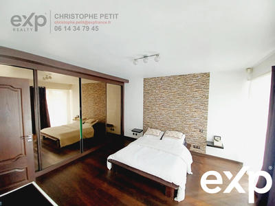 Maison - 150 m² - 7 pièces