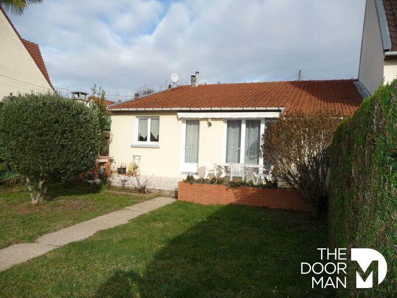 Maison traditionnelle - 87 m² - 3 pièces