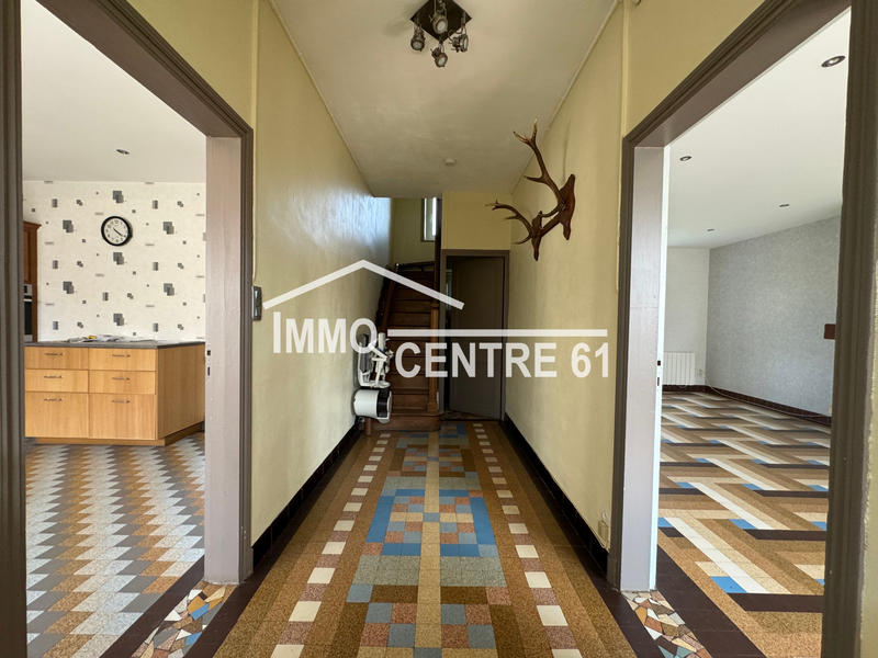 Maison - 121 m² - 5 pièces