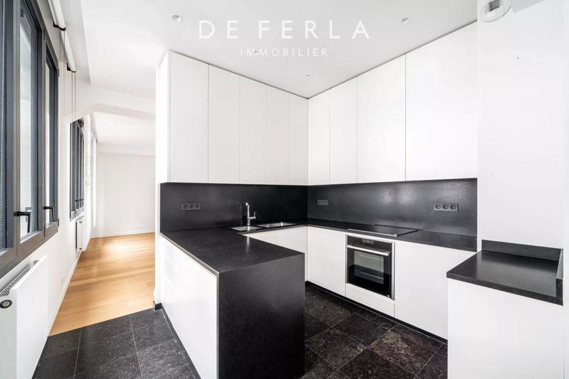 Appartement - 94 m² - 2 pièces