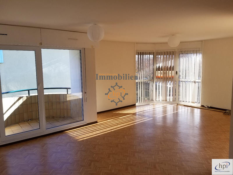 Appartement - 90 m² - 1 pièce