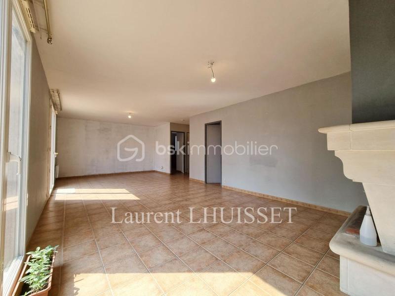 Maison traditionnelle - 131 m² - 6 pièces