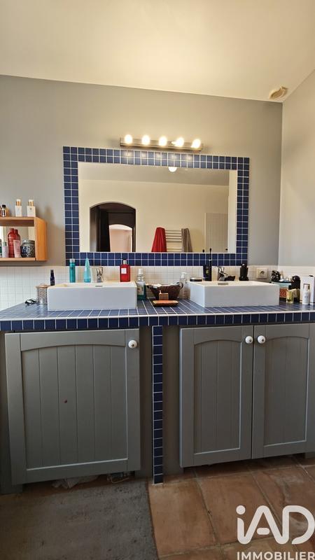 Maison - 200 m² - 7 pièces