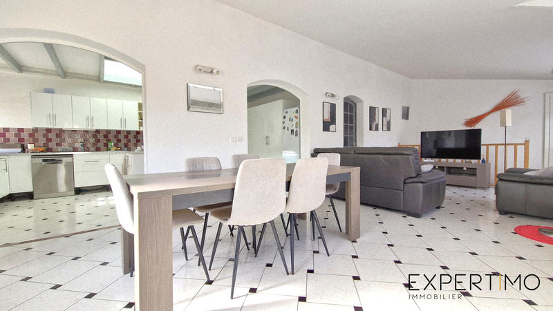 Maison - 139 m² - 6 pièces