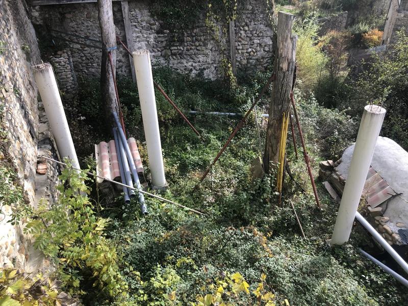 Ruine - 482 m² - 1 pièce