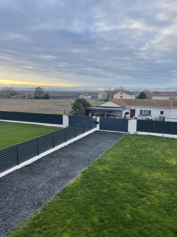 Villa - 90 m² - 5 pièces