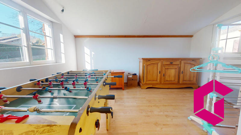 Maison - 160 m² - 8 pièces