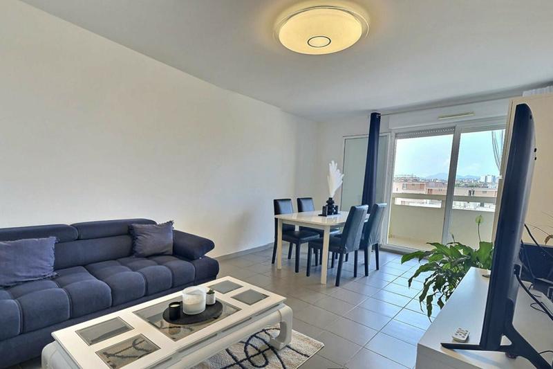 Appartement - 81 m² - 4 pièces