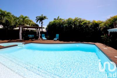 Maison - 178 m² - 8 pièces