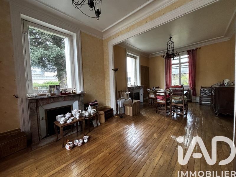 Maison - 159 m² - 7 pièces