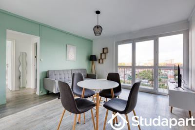 Chambre - 66 m² - 1 pièce