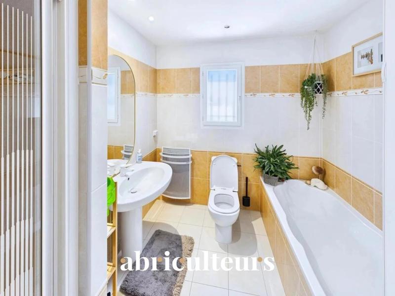 Maison ancienne - 261 m² - 12 pièces