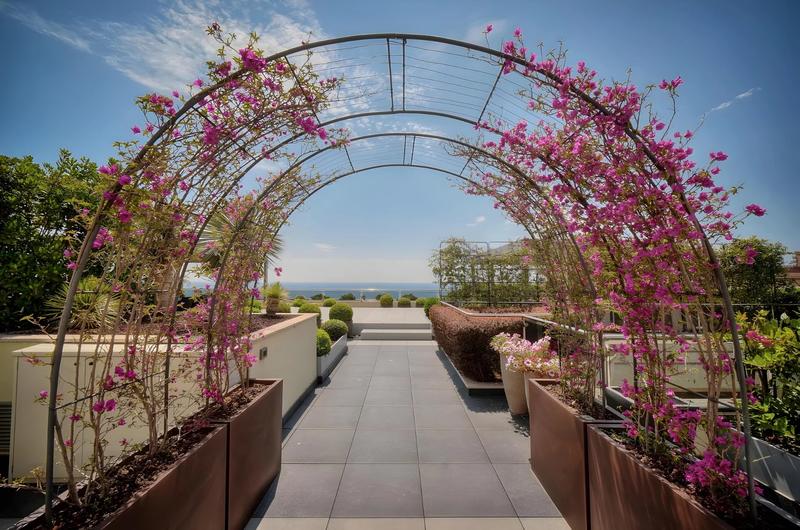 Appartement - 322 m² - 8 pièces