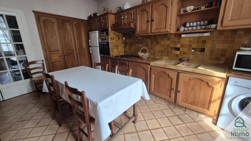 Maison bourgeoise - 337 m² - 13 pièces