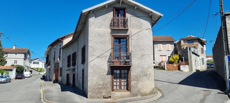 Maison - 200 m² - 7 pièces