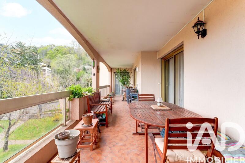 Appartement - 96 m² - 4 pièces