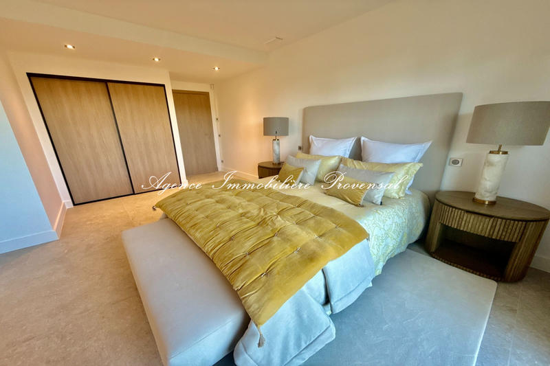 Villa - 266 m² - 5 pièces