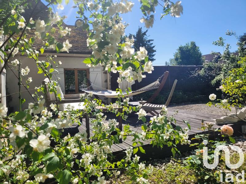 Maison - 280 m² - 10 pièces