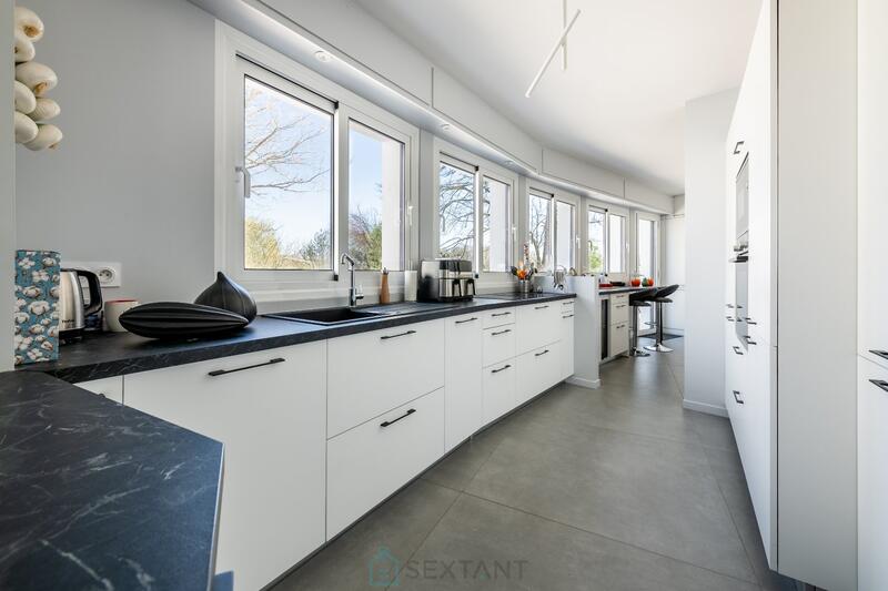 Maison d'architecte - 215 m² - 6 pièces