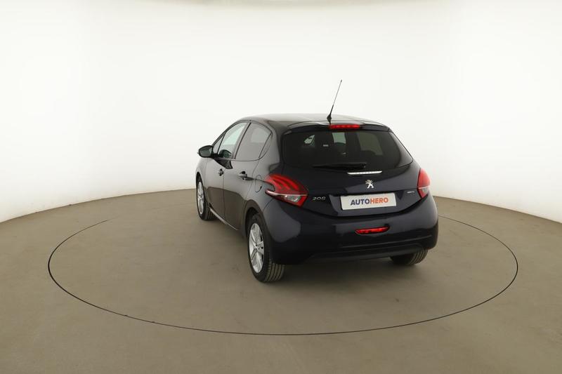 Peugeot 208 1.6 Blue-HDi Style 5p 75 ch