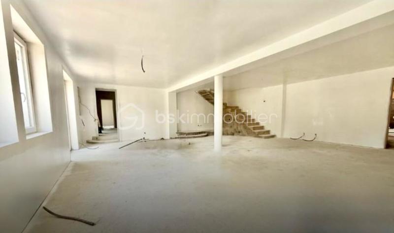 Demeure - 363 m² - 14 pièces