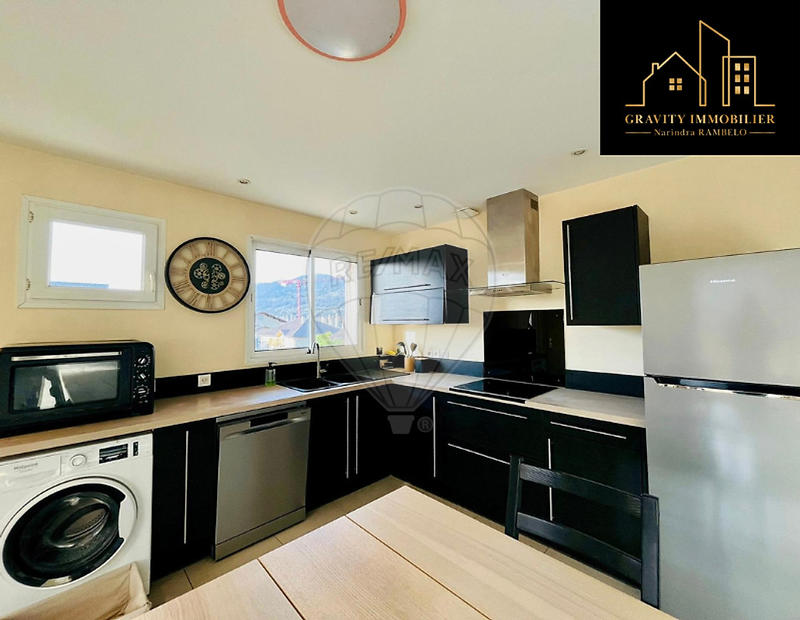 Appartement - 75 m² - 4 pièces