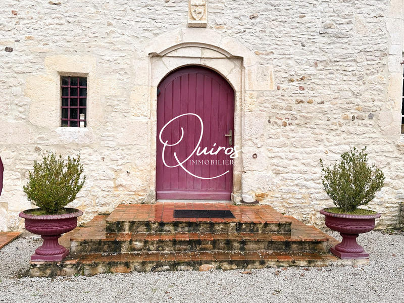 Bastide - 300 m² - 7 pièces