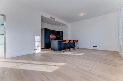 Appartement - 83 m² - 3 pièces