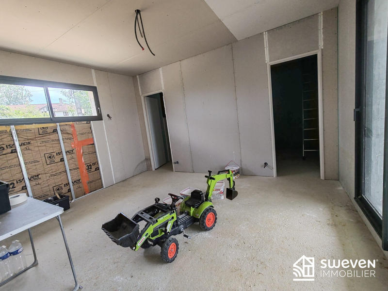 Villa - 164 m² - 6 pièces