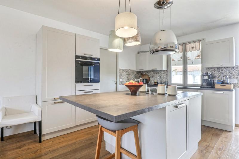 Maison - 98 m² - 4 pièces