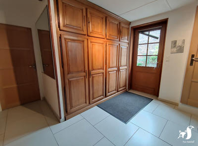 Maison - 212 m² - 9 pièces