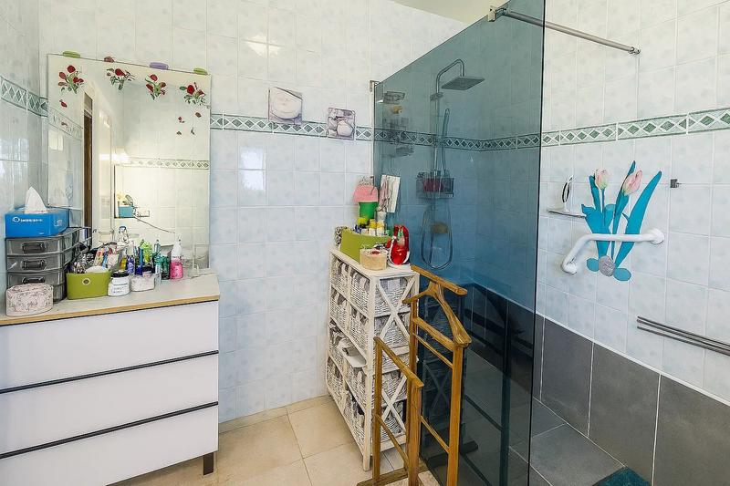 Maison - 157 m² - 10 pièces