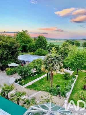 Maison - 408 m² - 11 pièces