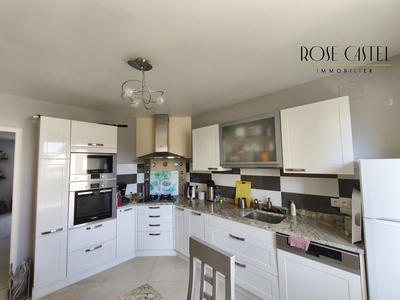 Maison - 158 m² - 8 pièces