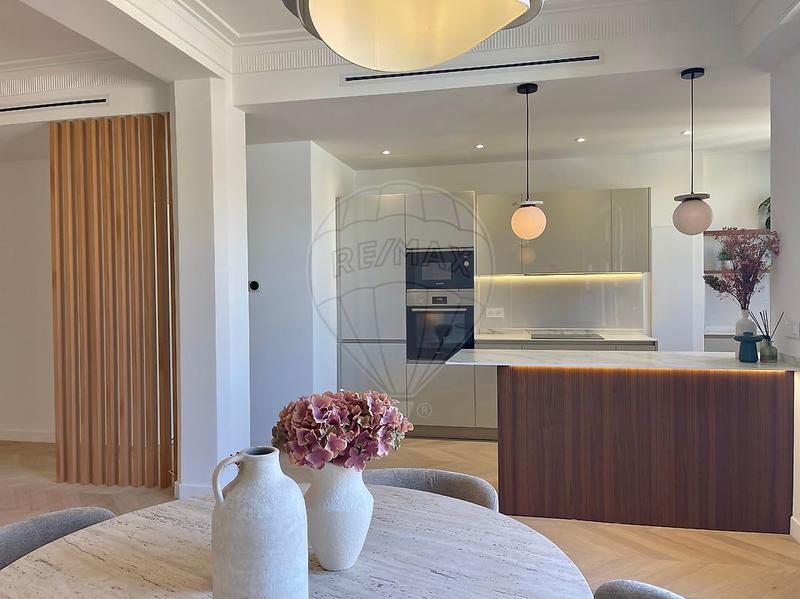 Appartement - 88 m² - 3 pièces