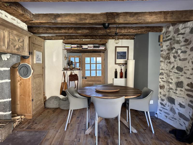 Maison traditionnelle - 102 m² - 4 pièces