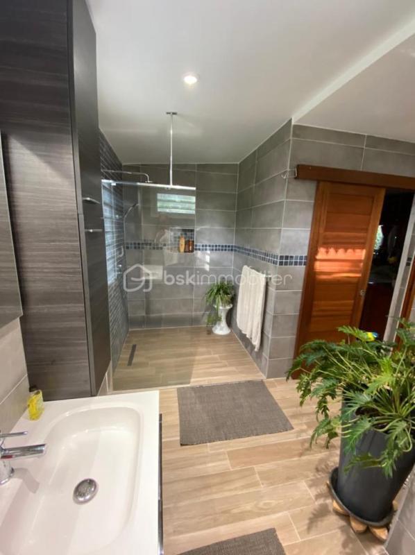 Villa - 211 m² - 5 pièces