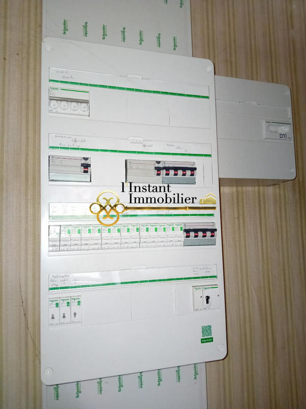 Demeure - 298 m² - 16 pièces