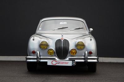 Jaguar Mk II 3.4 Overdrive Gris Argent Cuir Rouge Historique Complet