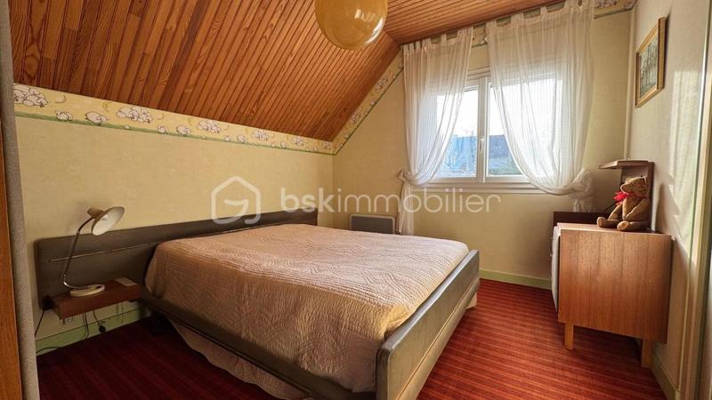 Maison traditionnelle - 132 m² - 7 pièces