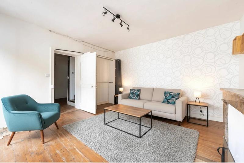 Maison - 88 m² - 6 pièces