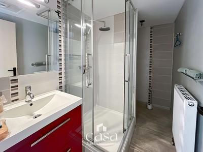 Appartement - 9 m² - 5 pièces