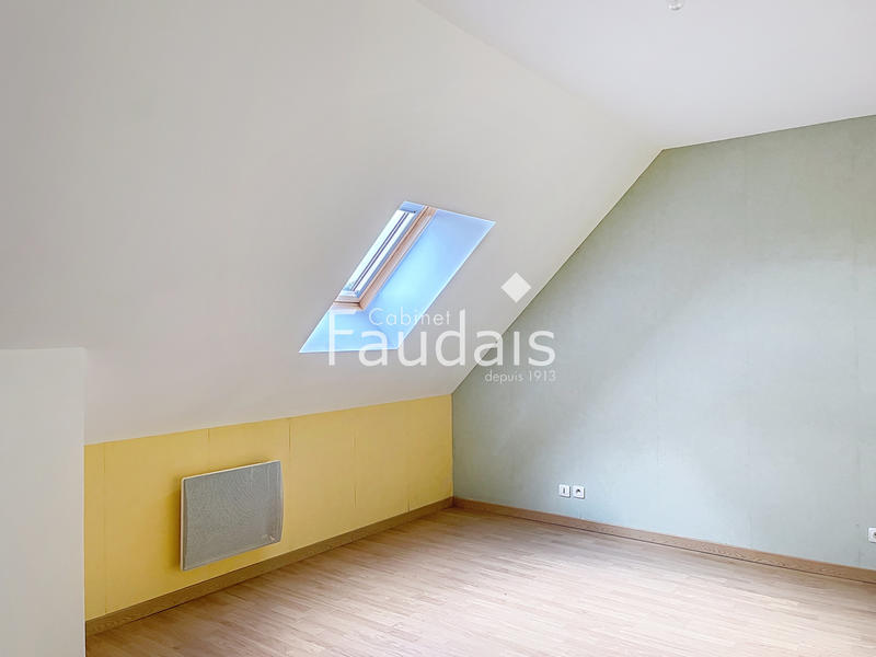 Maison - 99 m² - 5 pièces