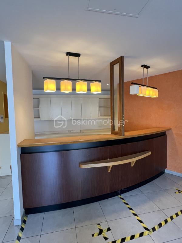 Maison - 180 m² - 7 pièces