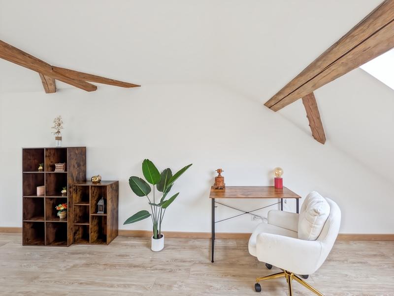 Maison - 208 m² - 8 pièces