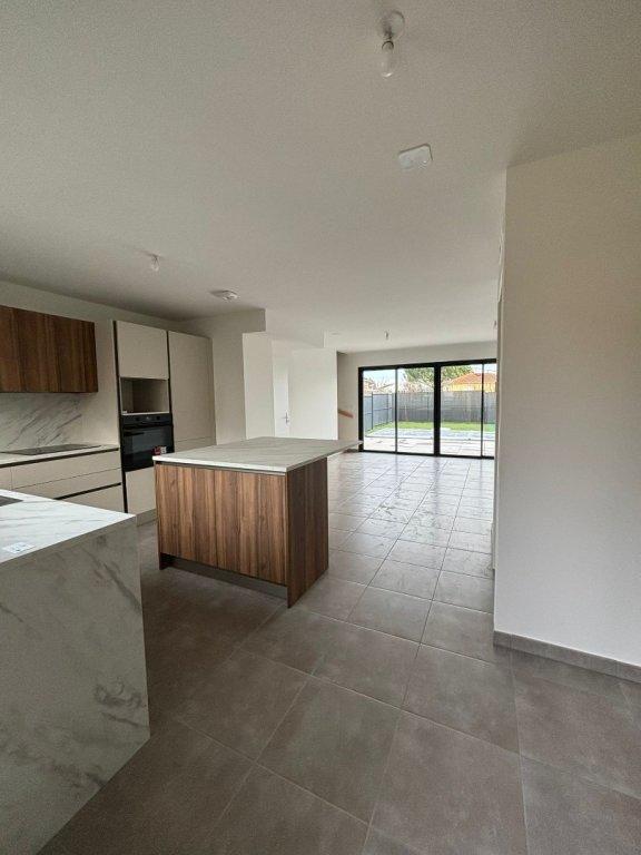 Appartement - 85 m² - 4 pièces