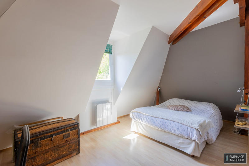 Maison contemporaine - 204 m² - 7 pièces