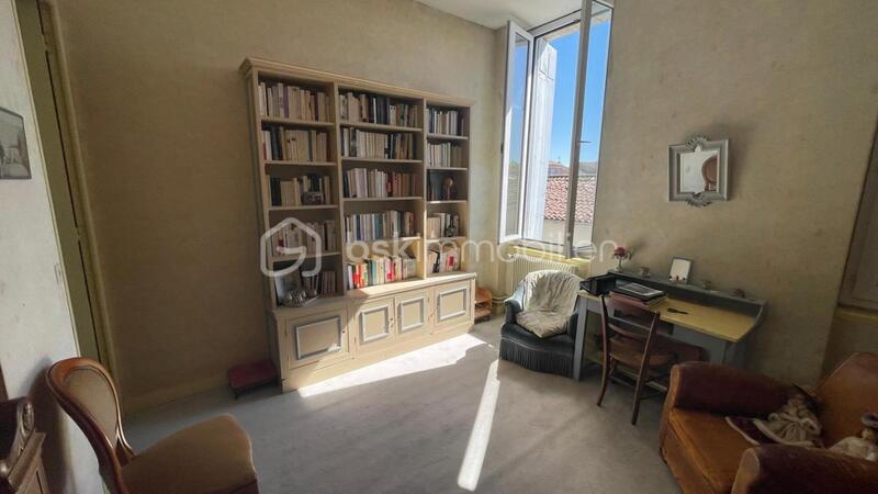 Maison de maîtres - 285 m² - 9 pièces