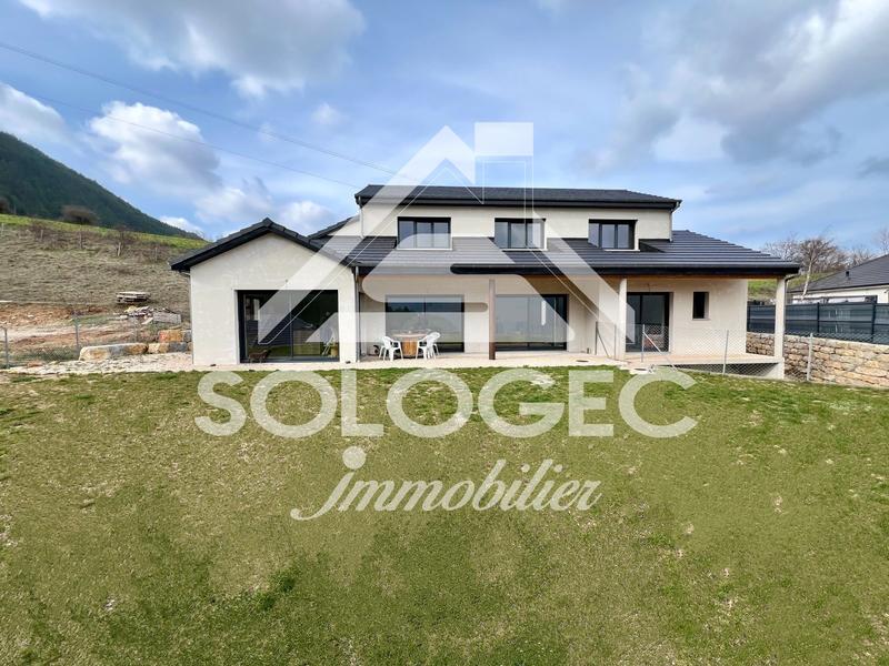 Villa - 168 m² - 5 pièces