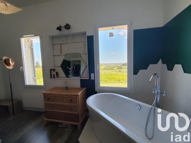 Maison - 180 m² - 5 pièces